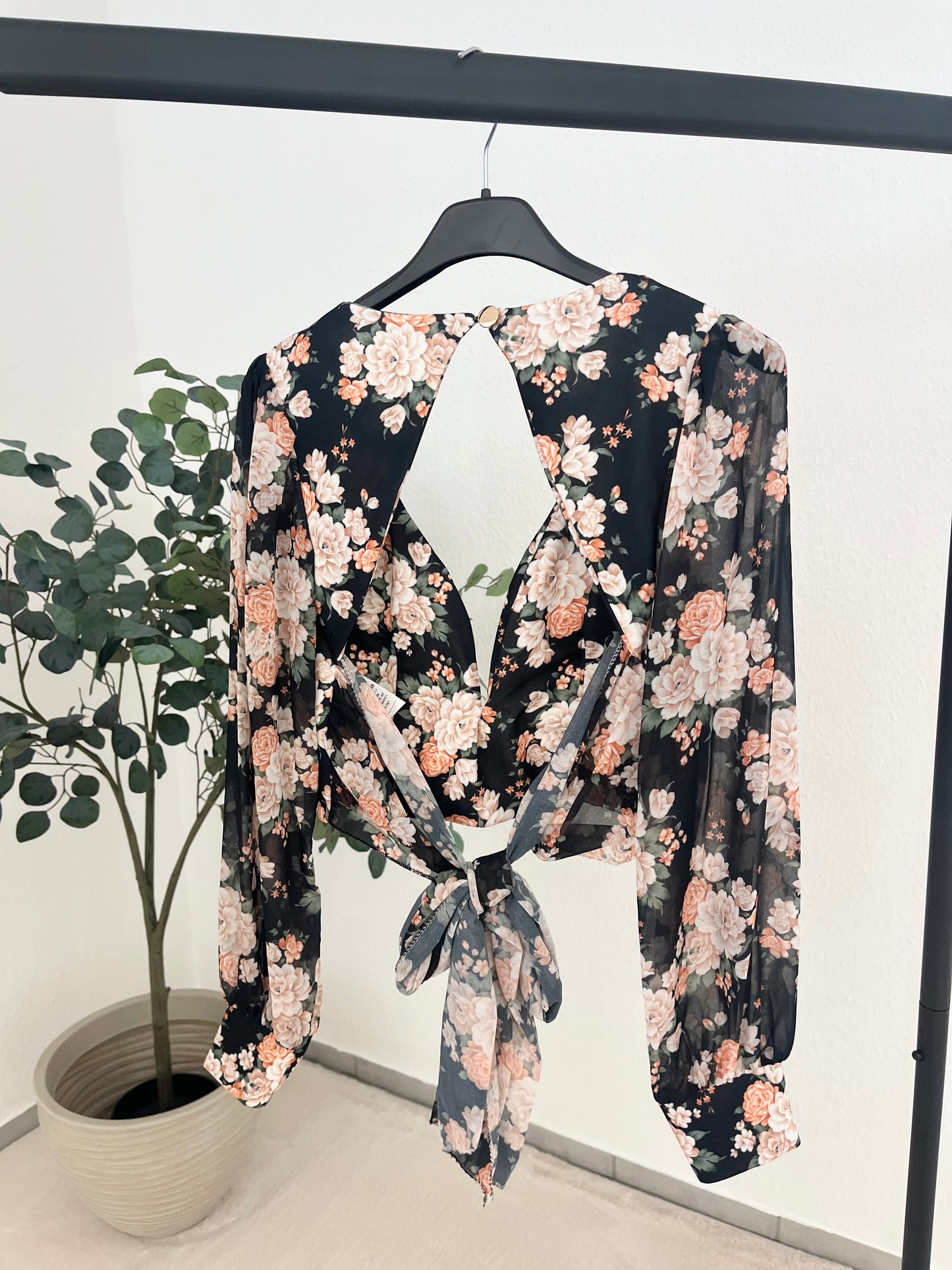 Bluse "Layla" - Rückenfreie Bluse in versch. Farben
