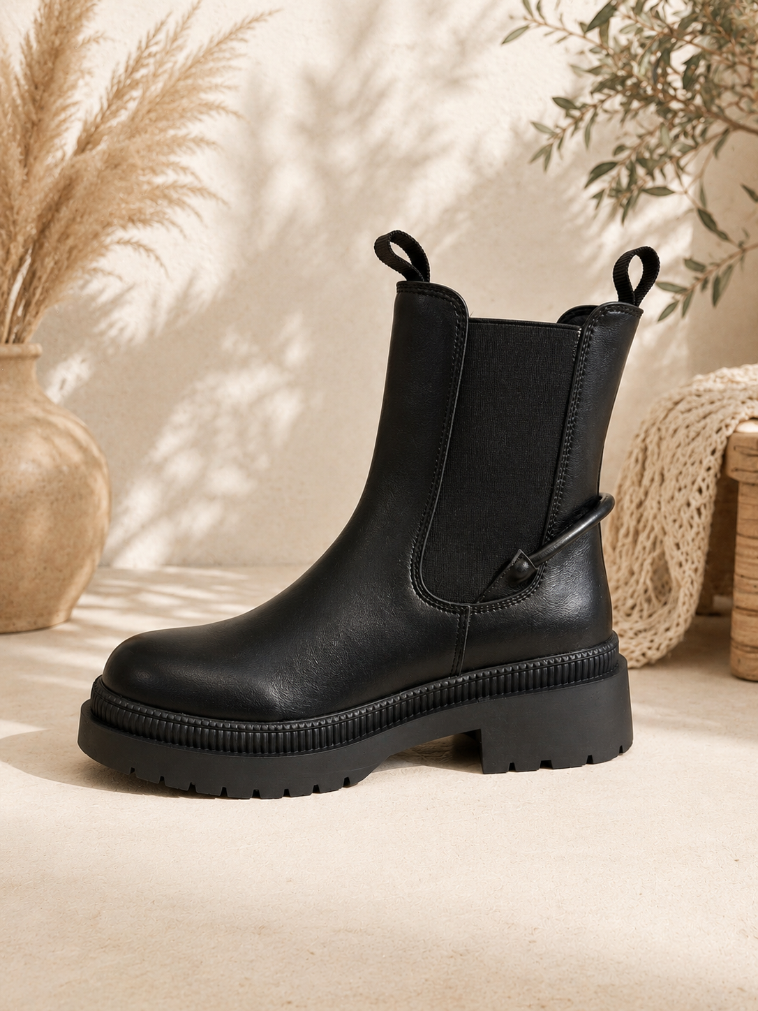 Chelsea Boot "Hailey" in Schwarz