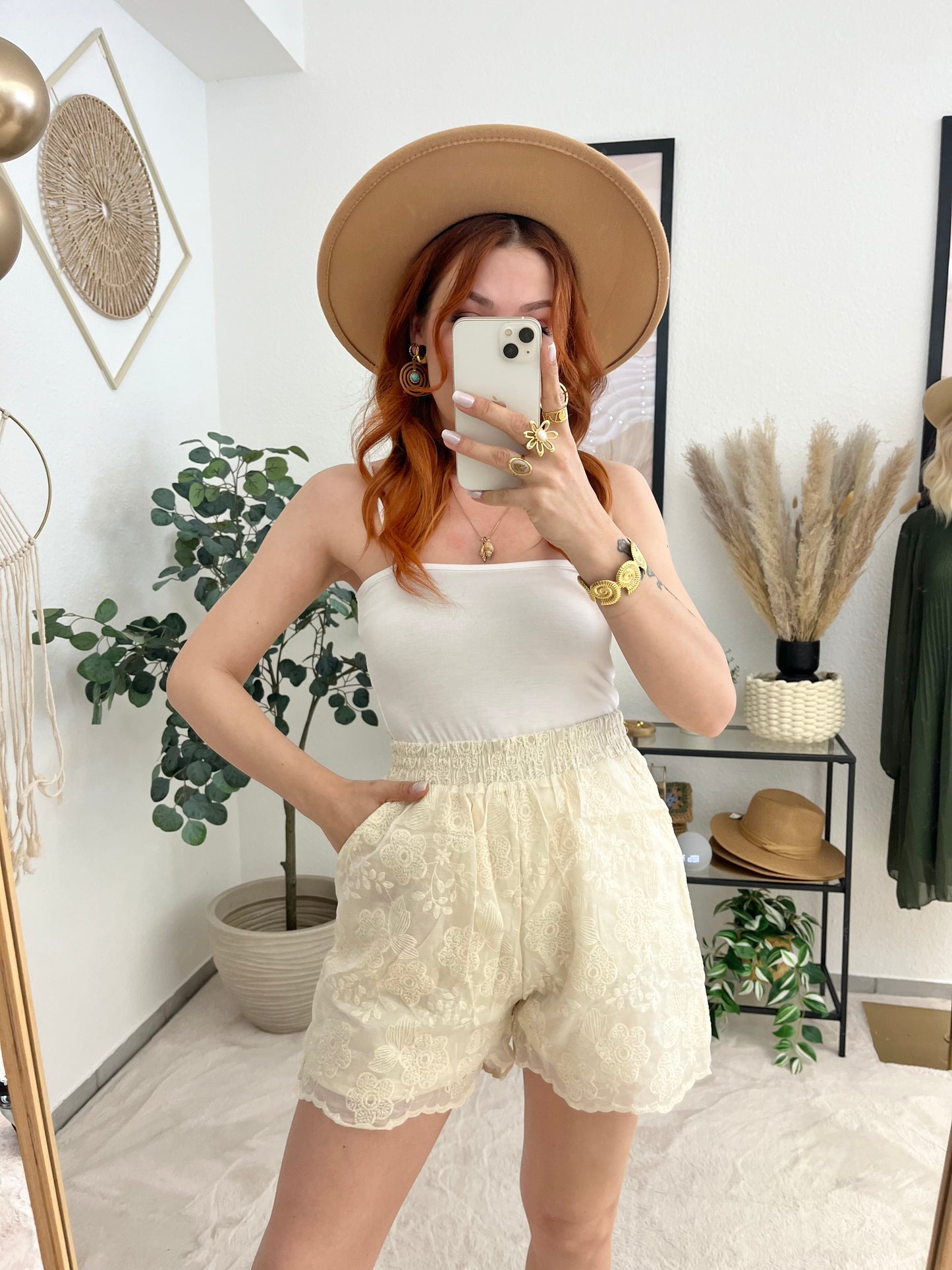 Shorts "Jamie" - Süße bestickte Shorts