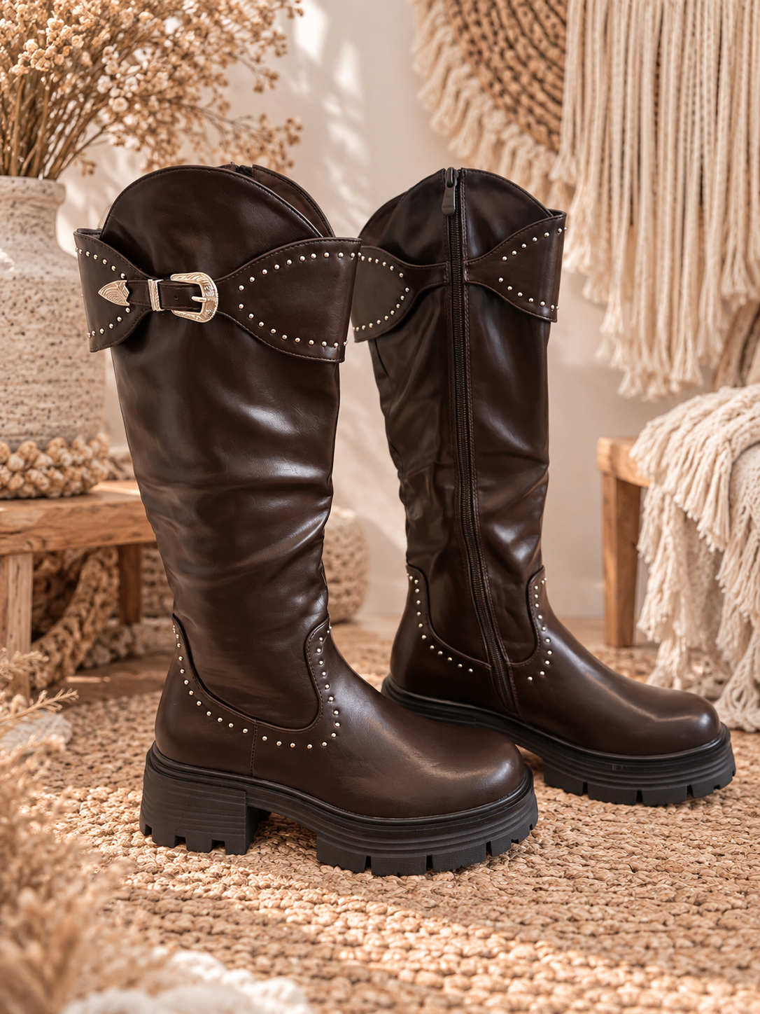 Stiefel "ESTELA" - Westernlook Boots mit Nietendetails in Dunkelbraun