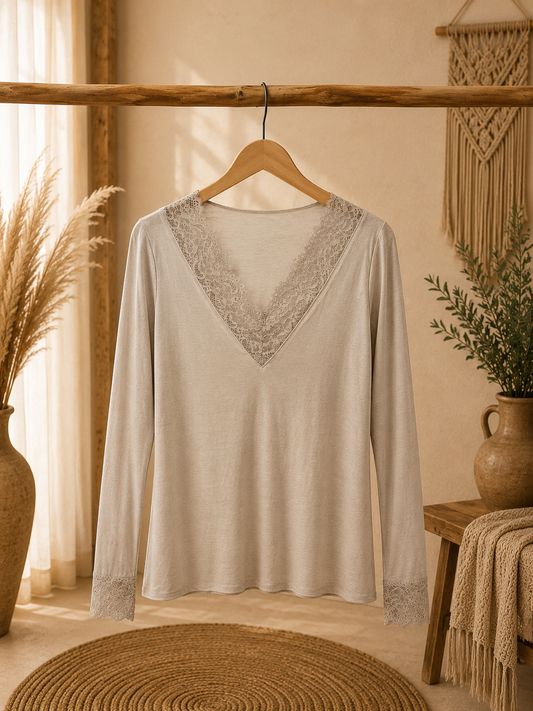 Longsleeve "ANNI" mit Spitzendetails in verschiedenen Farben