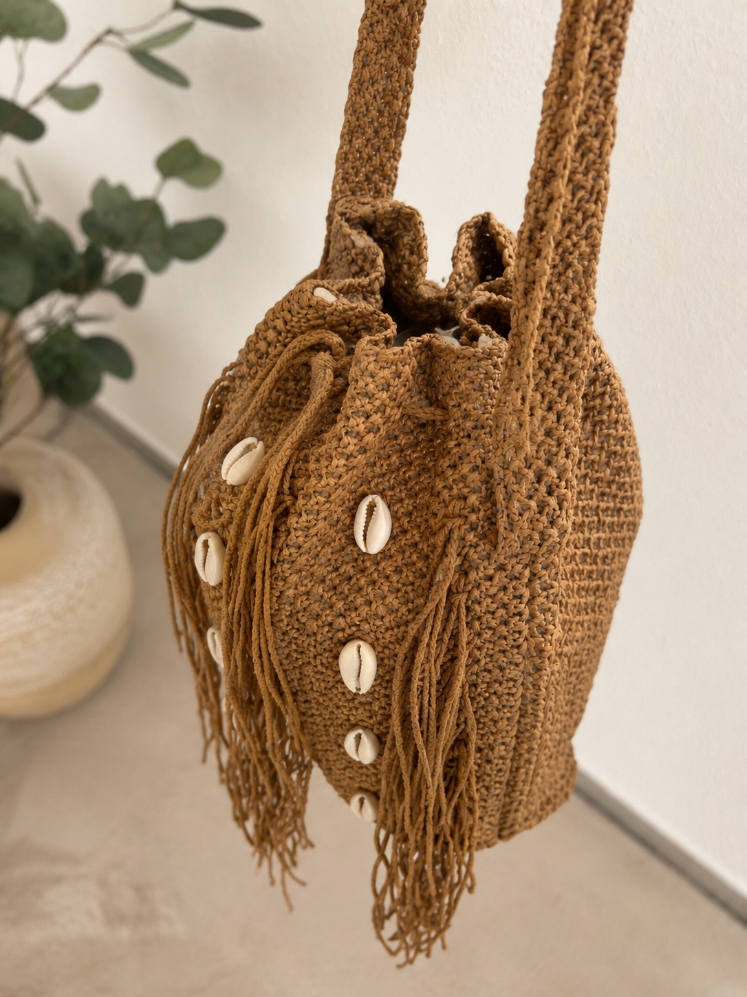 Tasche "Kiali" - mit Muscheldetails | Zugbeutel mit Fransen