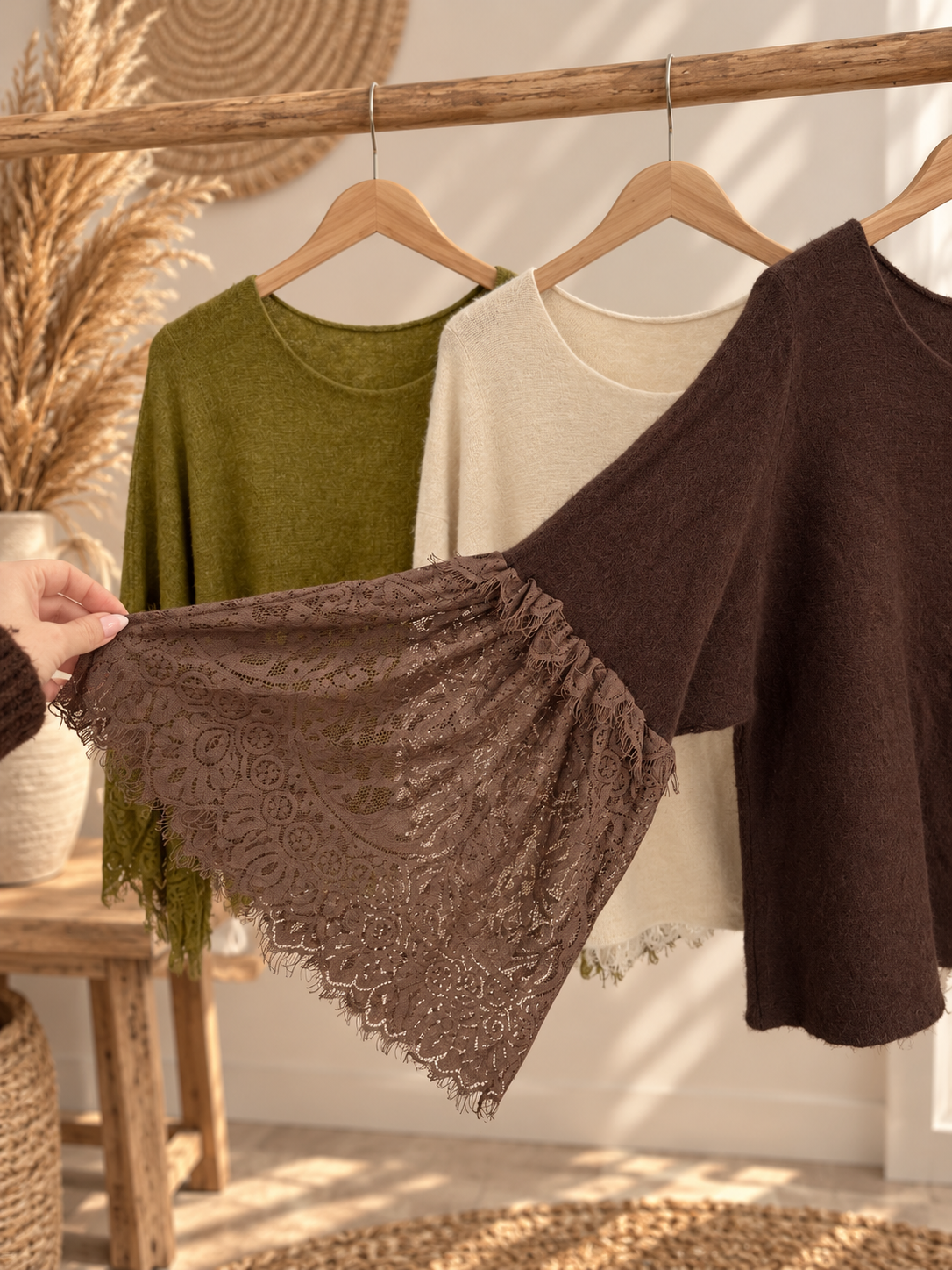 Pullover mit Spitzenärmel "LOLA" - verschiedene Farben