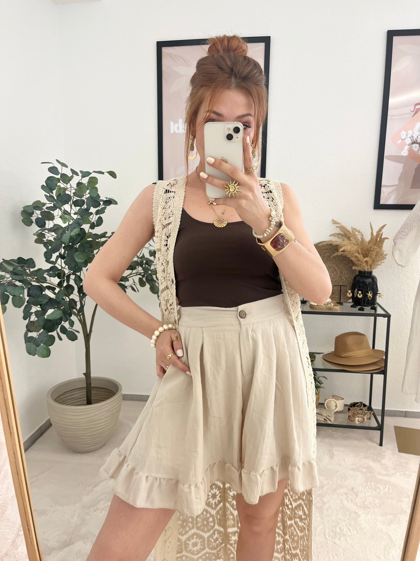 Shorts "Silvane" beige - Rüschenshorts